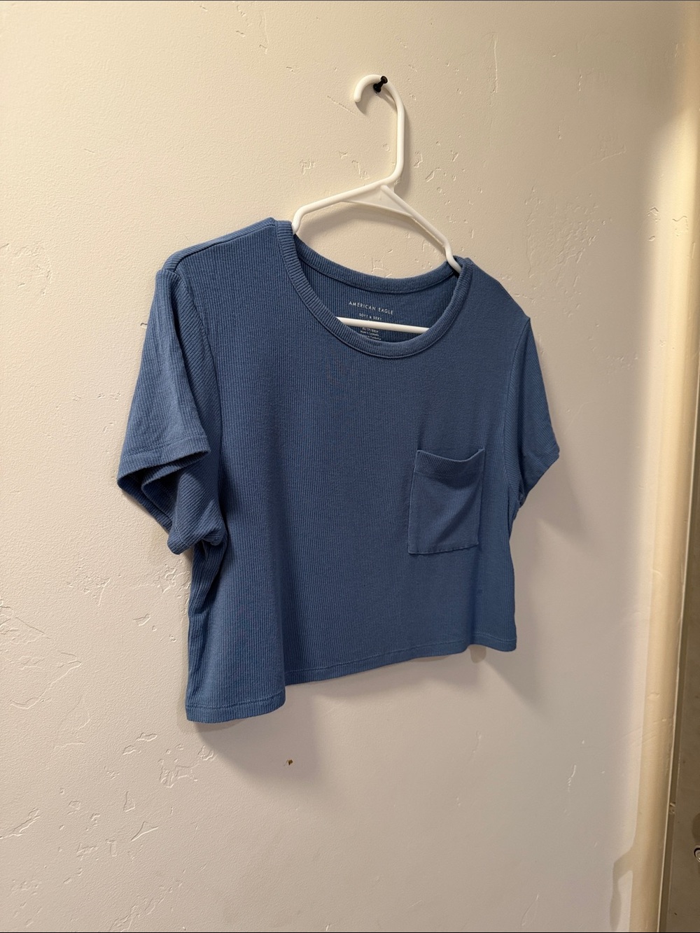 Women’s American Eagle Blue Cropped Pocket Tee XS